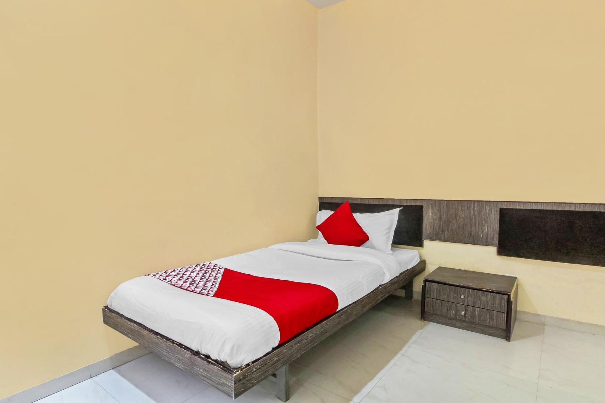 Hotel O Priyanka Residency Solapur Dış mekan fotoğraf